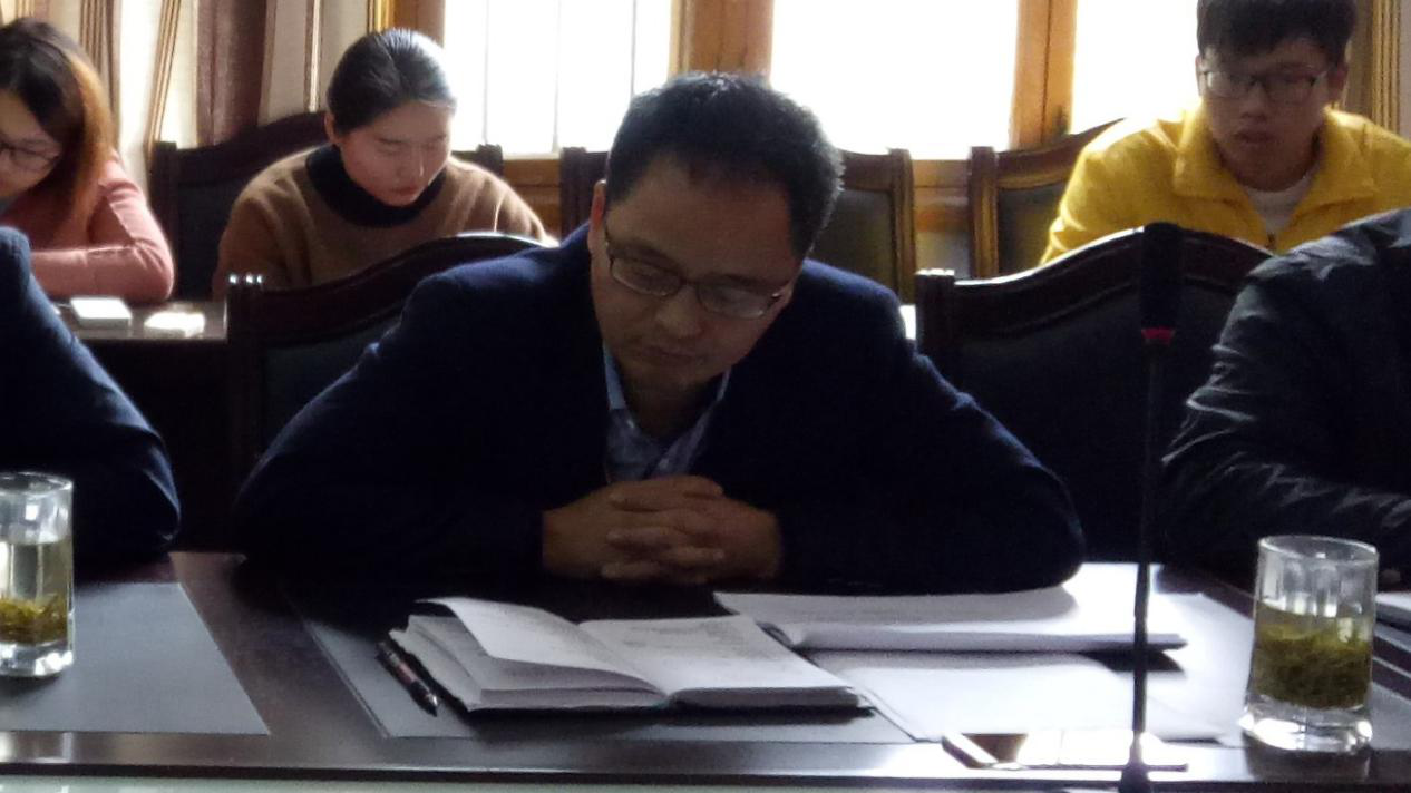 (图为莫副经理发言)